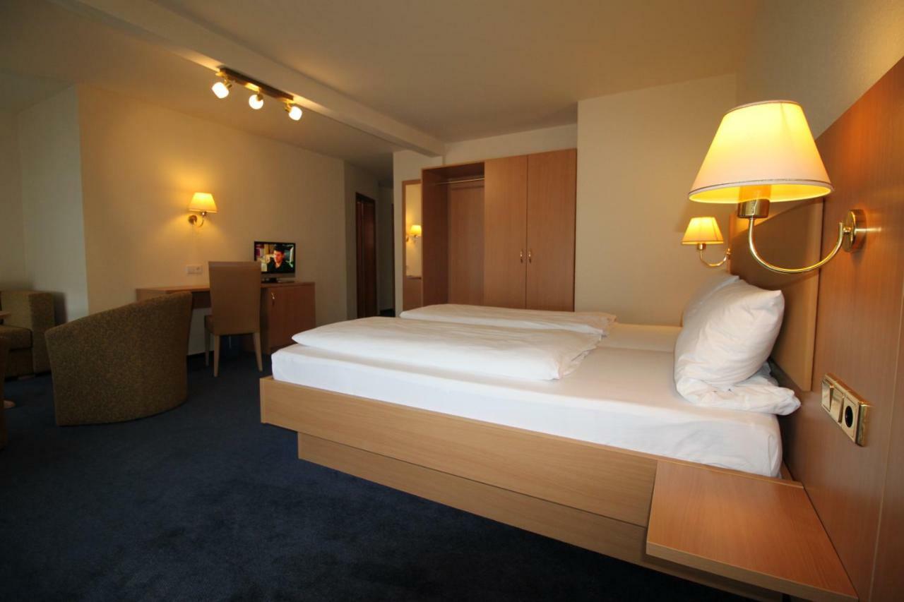 Hotel Garni Eden Meersburg Esterno foto